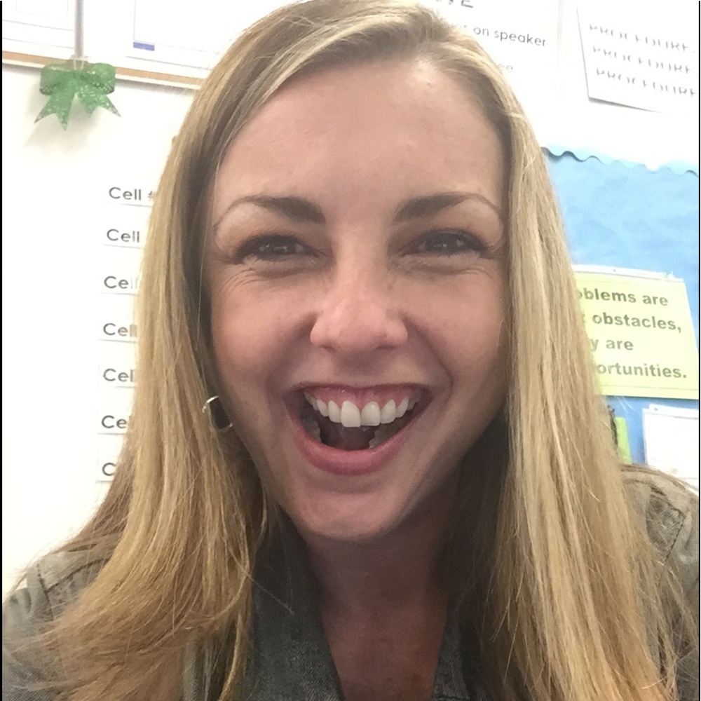 Meet your Posher, Pilar